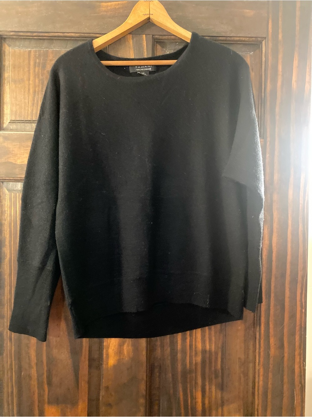 Tahari Black Women's Scoop Neck Knit Sweater